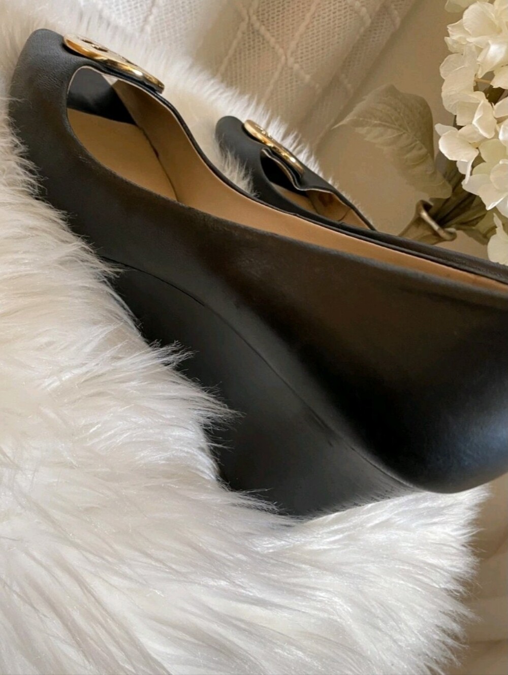 Tory Burch Black Leather Peep-Toe Flats with Gold Logo - Picture 3 of 12